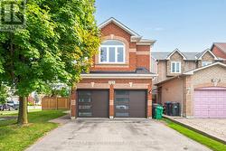 5574 TAW AVENUE  Mississauga, ON L5V 2B1