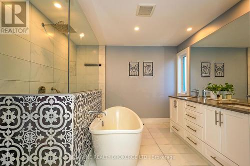 798 Hickorystick Key, London, ON - Indoor Photo Showing Bathroom