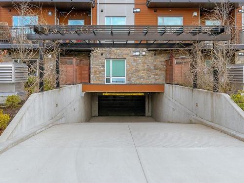 206-2500 Hackett Cres, Central Saanich, BC - Outdoor