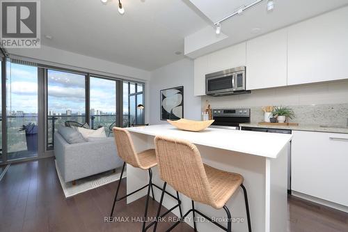 2603 - 390 Cherry Street, Toronto, ON - Indoor Photo Showing Kitchen