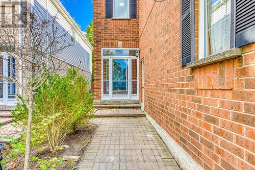 2888 Westbury Court, Mississauga, ON - Outdoor With Exterior