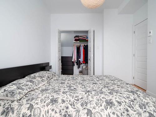 Master bedroom - 301-61 Rue Bélanger, Montréal (Rosemont/La Petite-Patrie), QC - Indoor Photo Showing Bedroom