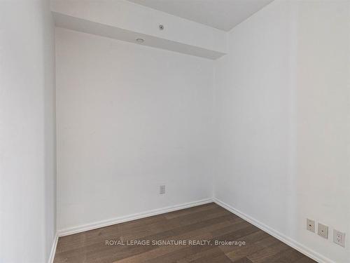 1107-70 Temperance St, Toronto, ON - Indoor Photo Showing Other Room