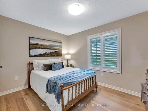 571 Haldimand Road 17 Rd, Haldimand, ON - Indoor Photo Showing Bedroom