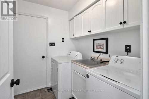 17 Mckean Boulevard, Clearview, ON - Indoor Photo Showing Laundry Room