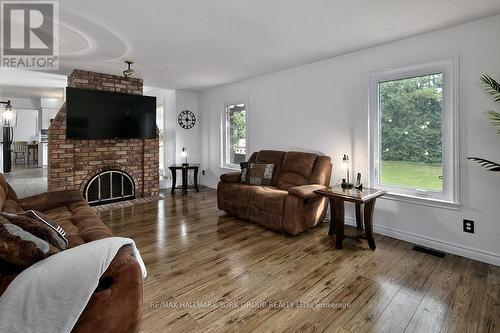 17 Mckean Boulevard, Clearview, ON - Indoor Photo Showing Living Room With Fireplace