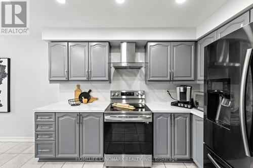 135 Bernard Avenue, Richmond Hill, ON - Indoor Photo Showing Kitchen