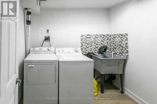 5 - 3400 Rhonda Valley Boulevard, Mississauga, ON - Indoor Photo Showing Laundry Room