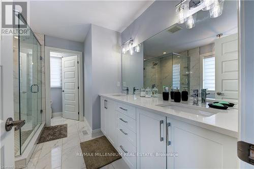 1774 Brunson Way, London, ON - Indoor Photo Showing Bathroom