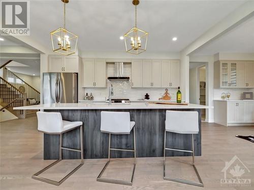 752 Shoal Street, Ottawa, ON - Indoor Photo Showing Kitchen With Upgraded Kitchen