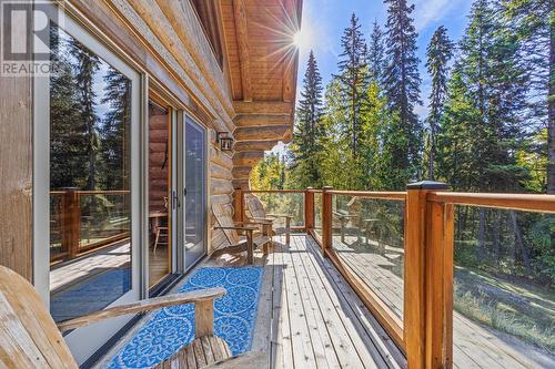 462 Ottoson Road, Golden, BC - Outdoor With Exterior