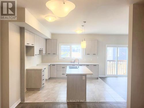 215 Wells Avenue, Fort Erie, ON - Indoor Photo Showing Kitchen With Double Sink