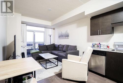 1711 - 9500 Markham Road, Markham, ON - Indoor Photo Showing Living Room