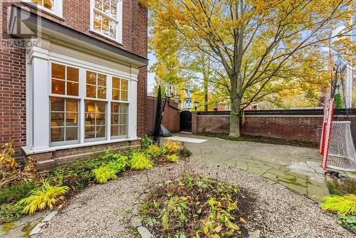 52 Rosedale Road, Toronto, ON - Outdoor