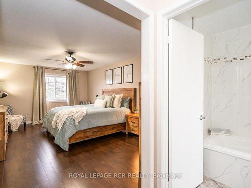 270 Lisa Marie Dr, Orangeville, ON - Indoor Photo Showing Bedroom