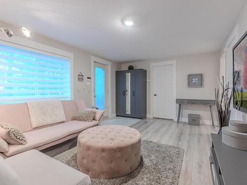 Family room - 4 Ch. Du Val-Des-Bois, Saint-Sauveur, QC - Indoor Photo Showing Living Room