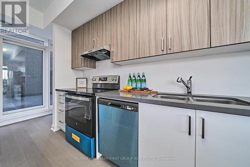 7 - 188 Angus Drive, Ajax (Central), ON - Indoor Photo Showing Kitchen With Stainless Steel Kitchen With Double Sink