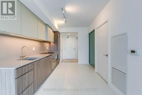 1720 - 19 Western Battery Road, Toronto, ON - Indoor Photo Showing Kitchen