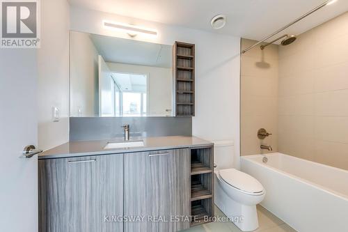 1720 - 19 Western Battery Road, Toronto, ON - Indoor Photo Showing Bathroom