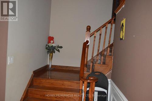 19 Ashbrook Way, Brampton, ON - Indoor Photo Showing Other Room