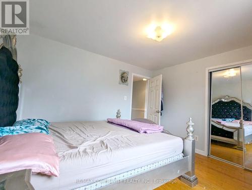 96 Lexington Avenue, Toronto, ON - Indoor Photo Showing Bedroom