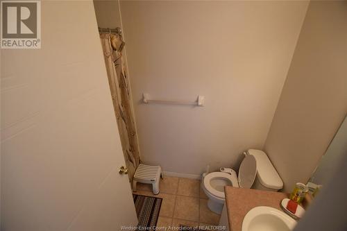 3160 Wildwood Drive Unit# 217, Windsor, ON - Indoor Photo Showing Bathroom