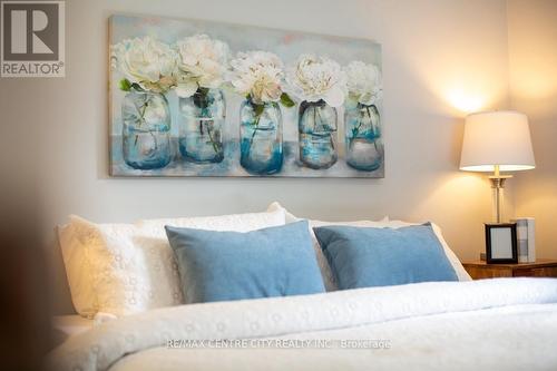 30 Algonquin Crescent, London, ON - Indoor Photo Showing Bedroom