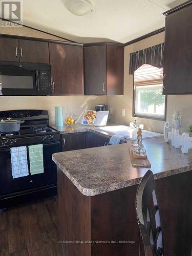 108 - 1501 Line 8 Road, Niagara-On-The-Lake, ON - Indoor Photo Showing Kitchen