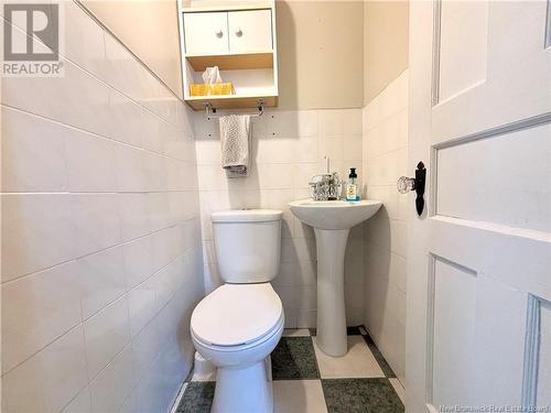 530 Murray, Bathurst, NB - Indoor Photo Showing Bathroom