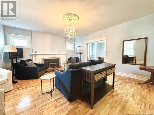 530 Murray, Bathurst, NB - Indoor With Fireplace