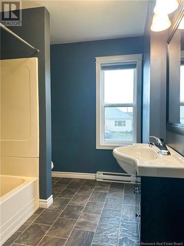 185 Houlton Street, Woodstock, NB - Indoor Photo Showing Bathroom