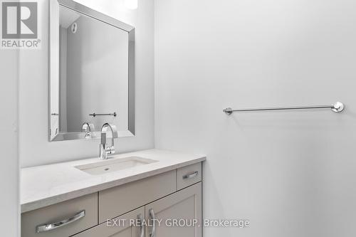 99 Wims Way, Belleville, ON - Indoor Photo Showing Bathroom