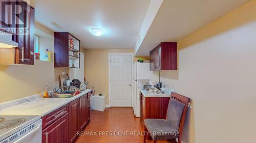 36 Clarion Road, Brampton, ON - Indoor Photo Showing Kitchen