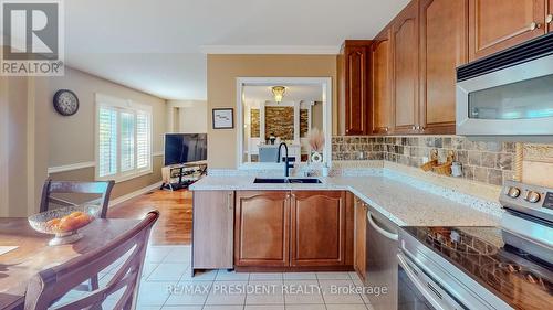 36 Clarion Road, Brampton, ON - Indoor Photo Showing Kitchen