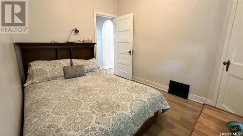 2525 Atkinson Street, Regina, SK - Indoor Photo Showing Bedroom