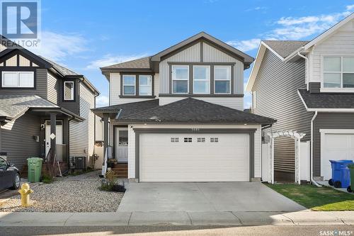 5689 Pearsall Crescent, Regina, SK - Outdoor With Facade