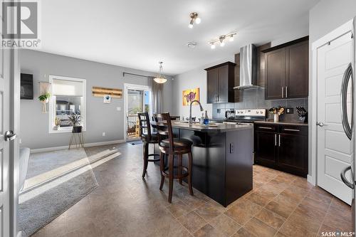 5689 Pearsall Crescent, Regina, SK - Indoor Photo Showing Kitchen With Upgraded Kitchen