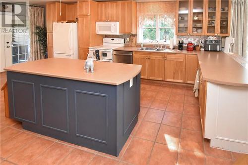 2258 B Highway 540, Little Current, ON - Indoor Photo Showing Kitchen With Double Sink