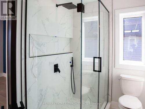 3402 Brushland Crescent, London, ON - Indoor Photo Showing Bathroom