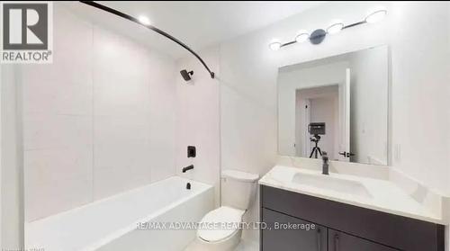 87 - 3900 Savoy Street, London, ON - Indoor Photo Showing Bathroom