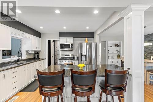 76 Sanders Street W, South Huron (Exeter), ON - Indoor Photo Showing Kitchen