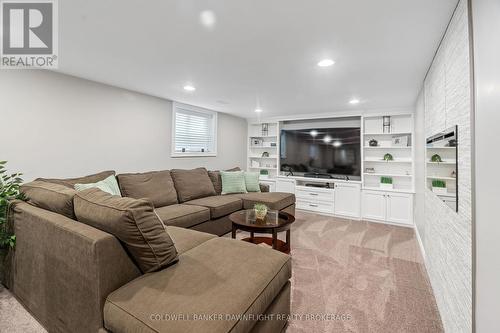 76 Sanders Street W, South Huron (Exeter), ON - Indoor Photo Showing Living Room