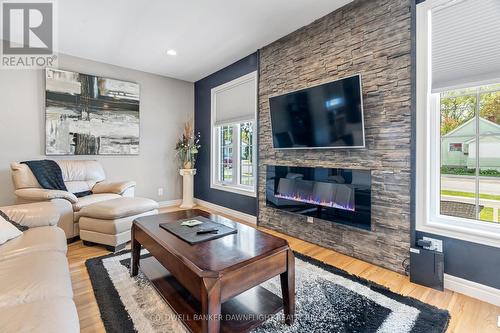 76 Sanders Street W, South Huron (Exeter), ON - Indoor Photo Showing Living Room With Fireplace