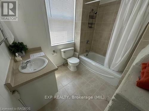 264 Goderich Street, Kincardine, ON - Indoor Photo Showing Bathroom