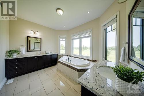 99 Muirfield Court, Pakenham, ON - Indoor Photo Showing Bathroom