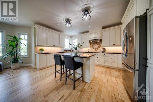 99 Muirfield Court, Pakenham, ON - Indoor Photo Showing Kitchen With Upgraded Kitchen