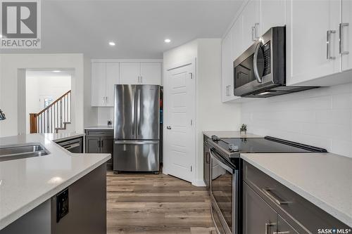 2070 Stilling Lane, Saskatoon, SK - Indoor Photo Showing Kitchen With Double Sink With Upgraded Kitchen