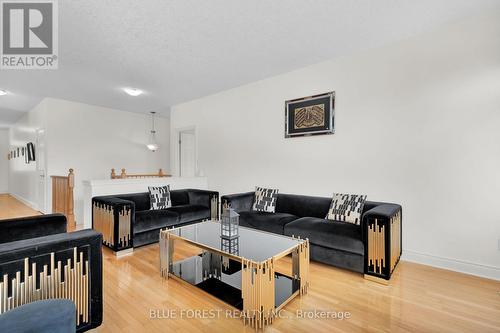 17 - 578 Mcgarrell Place, London, ON - Indoor Photo Showing Living Room