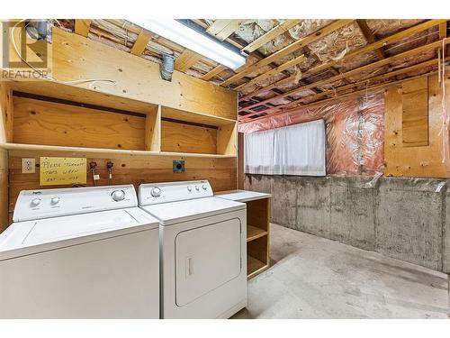 280 Prior Road N, Kelowna, BC - Indoor Photo Showing Laundry Room