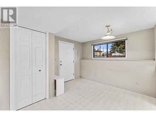 280 Prior Road N, Kelowna, BC - Indoor Photo Showing Other Room